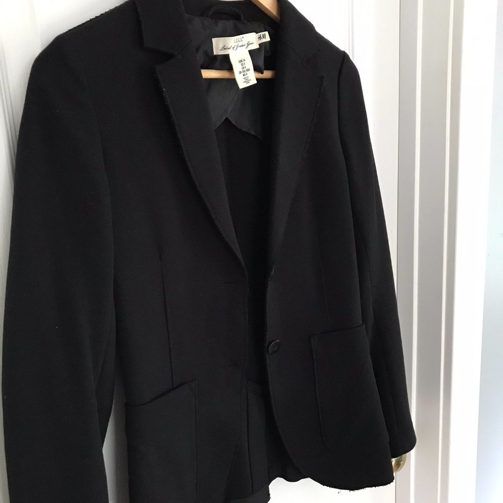 H&M | Black Blazer Size 4 - Picture 3 of 4